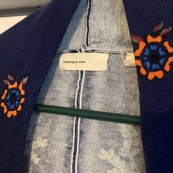 Sleeping on snow Large cardigan - Picture 3 of 4